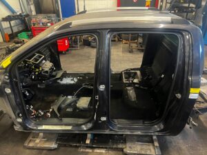 ĆWIARTKA PODŁUŻNICE KASTA DACH PAS PRZEDNI FORD RANGER V MK5 LIFT 2015-2023