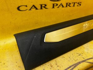 NAKŁADKA LISTWA PROGOWA PRZÓD BMW SERIA 1 F40