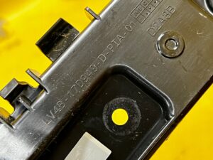 ŚLIZG ZDERZAKA MOCOWANIE LEWY TYŁ FORD KUGA MK3