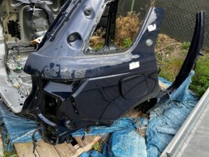 ĆWIARTKA TYŁ PAS TYLNY BŁOTNIK WANNA BŁOTNIKI ROVER DISCOVERY SPORT L550