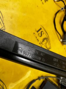 USZCZELKA PROWADNICY DRZWI TYŁ PRAWY CITROEN C4 II PICASSO SPACETOURER