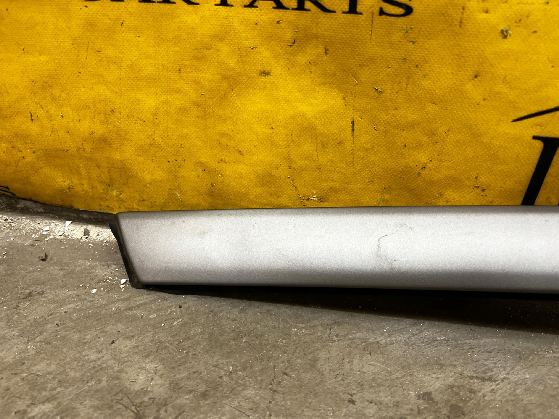 LISTWA SZYBY PRZÓD ZGARNIAJĄCA WODĘ LEWA CITROEN C4 GRAND PICASSO II