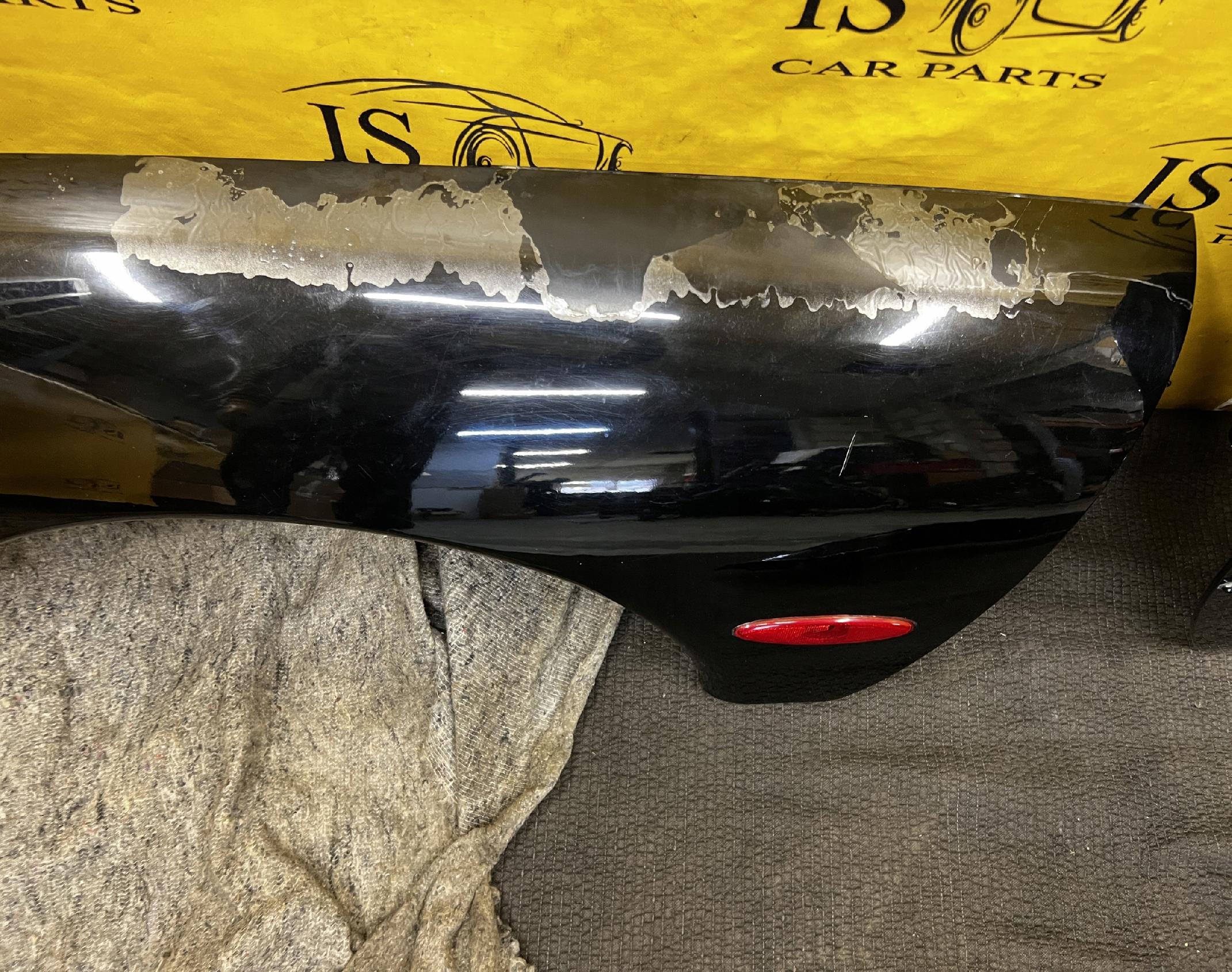 BŁOTNIK TYŁ TYLNY LEWY CHEVROLET CORVETTE C5 CABRIO 97-04