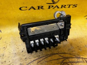 ROZDZIELACZ PRĄDU KLEMA PLUSOWA BEZPIECZNIK SKODA SCALA VW