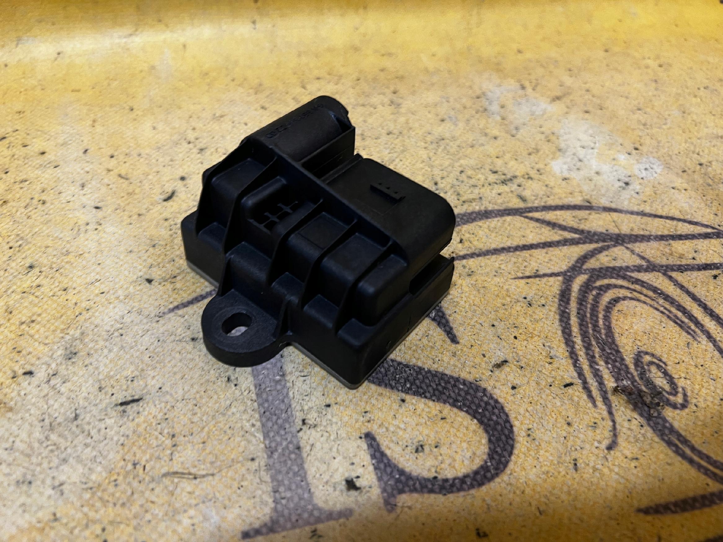 MODUŁ PRZEKAŹNIK ŚWIEC ŻAROWYCH MERCEDES W176