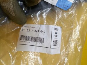 OSŁONA TRÓJKĄT USZCZELKA DRZWI PRZÓD LUSTERKA LEWA LEWY BMW X1 F48 NOWA OEM