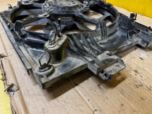 WENTYLATOR CHŁODNIC DACIA DOKKER