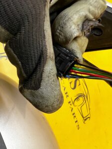 LUSTERKO ZEWNĘTRZNE PRAWE 7 PIN 7PIN DACIA JOGGER 2022R