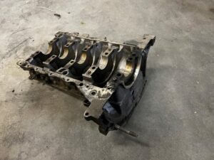 KARTER MISKA MISA OLEJOWA PODSTAWA WAŁU CITROEN PEUGEOT FORD 1.6 HDI TDCI