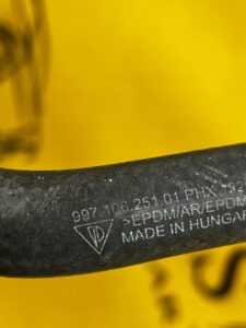 WĄŻ RURA PRZEWÓD ODPOWIETRZAJĄCY PORSCHE 911 997