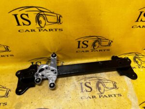 BELKA WZMOCNIENIE ROZPÓRKA KIELICHÓW PRZÓD TESLA MODEL 3