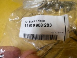 3 X ŚRUBA TURBOSPRĘŻARKI BMW B37B B47 B47B B47D B47E NOWA OEM