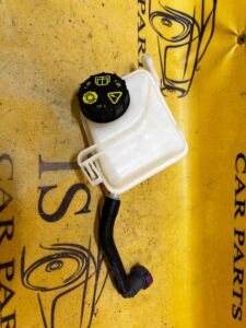 ZBIORNICZEK PŁYNU HAMULCOWEGO FORD KUGA ESCAPE MK3