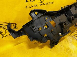 ŚLIZG ZDERZAKA PRAWY TYŁ LR L462 DISCOVERY V