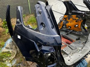 ĆWIARTKA TYŁ PAS TYLNY BŁOTNIK WANNA BŁOTNIKI ROVER DISCOVERY SPORT L550