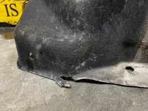 NADKOLE PRAWY PRZÓD RENAULT MEGANE IV HB