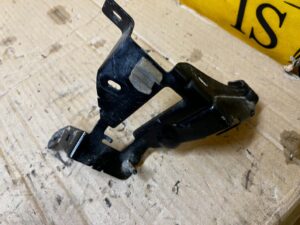 UCHWYT WSPORNIK CZUJNIKA FAP DACIA DOKKER 1.5 BLUE DCI