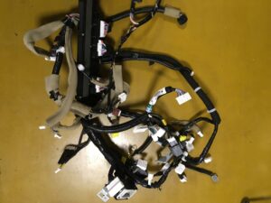 WIĄZKA INSTALACJA DESKI KOKPITU INFINITI Q70 HYBRYDA