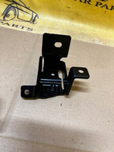 UCHWYT WSPORNIK MOCOWANIE PRAWY LR RANGE ROVER EVOQUE II L551