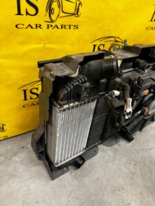 PAS PRZEDNI CHŁODNICE PEUGEOT 508 I LIFT 2.0 HYBRI