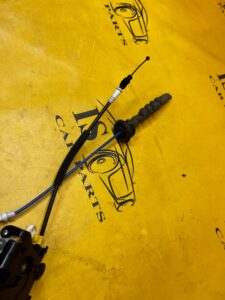 ZAMEK DRZWI TYŁ LEWY 6PIN AUDI A4 B8