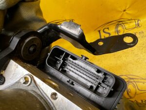 KOMPLETNA POMPA HAMULCOWA ABS SKODA SCALA VW 2Q0614517AP