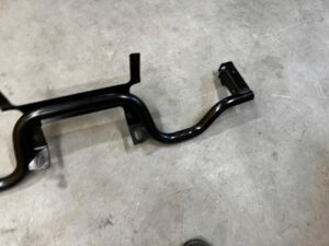 BELKA WZMOCNIENIE ZDERZAKA PRZÓD CHŁODNIC LAND ROVER DISCOVERY 5 V L462