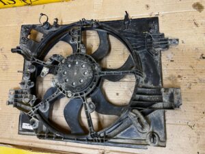 WENTYLATOR CHŁODNIC DACIA DOKKER