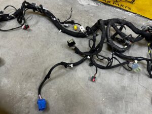 WIĄZKA PRZEWODÓW INSTALACJA DESKI FORD FIESTA MK8