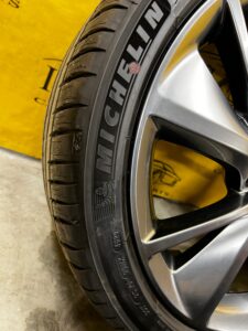 KOŁA FELGI OPONY LETNIE HYUNDAI GENESIS GV GV70 255/40 R21