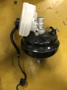 POMPA HAMULCOWA SERWO ZBIORNIK INFINITI Q50 2.0T