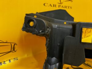 ŚLIZG WZMOCNIENIE ZDERZAKA TYŁ TYLNEGO RANGE ROVER VELAR L560