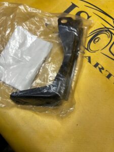 MOCOWANIE WSPORNIK UCHWYT BŁOTNIKA PRZÓD LEWY BMW X1 F48 X2 F39 NOWY OEM