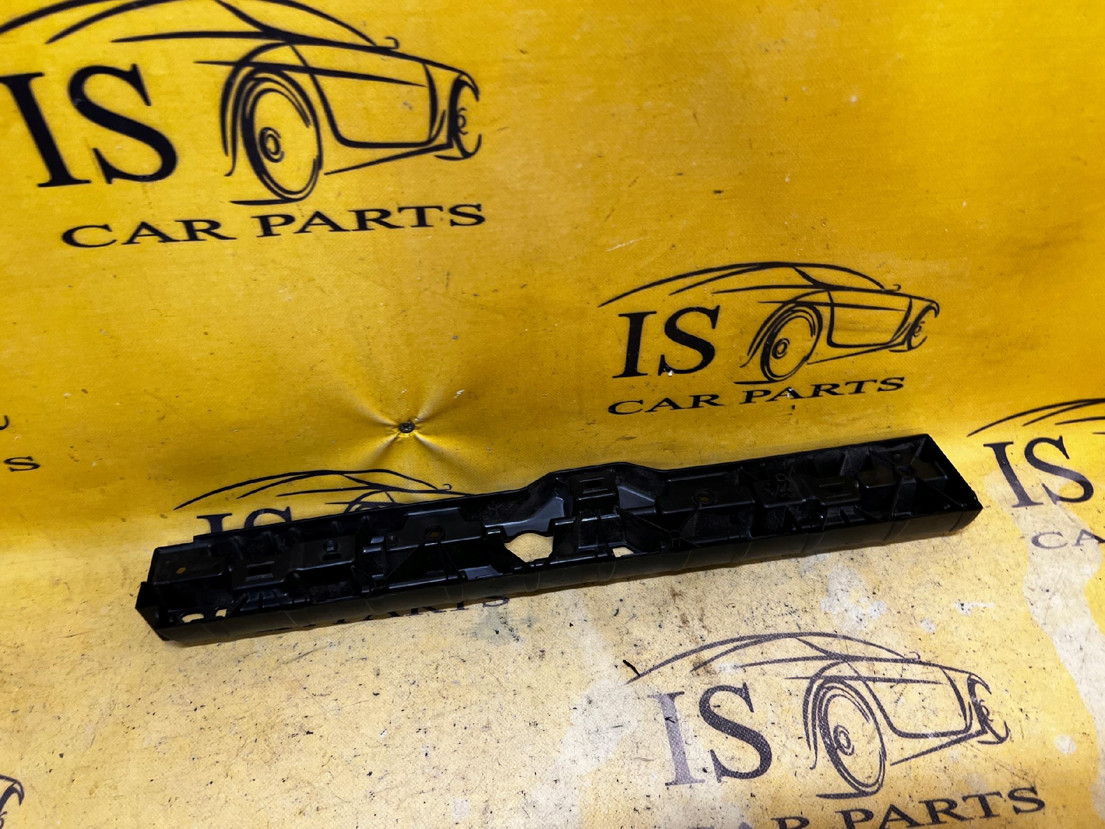 ŚLIZG WSPORNIK MOCOWANIE PROGU LEWY BMW 5 G30