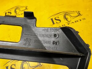 ŚLIZG MOCOWANIE ZDERZAKA TYŁ PRAWY PEUGEOT 308 II T9