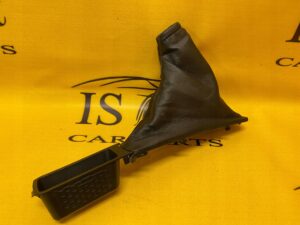 MIESZEK DŹWIGNI HAMULCA RĘCZNEGO FORD FIESTA MK8