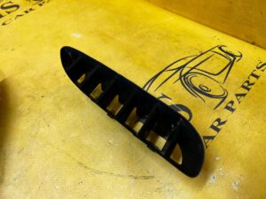 KRATKA WLOT WYLOT ZDERZAKA TYŁ LEWA LEWY RENAULT MEGANE IV RS