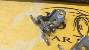 ZAWIAS DRZWI PRAWY GÓRNY RENAULT MEGANE IV