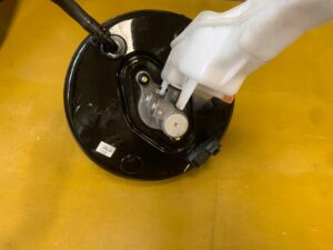 POMPA HAMULCOWA SERWO ZBIORNIK KIA SORENTO III 3