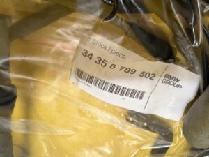 CZUJNIK ZUŻYCIA KLOCKÓW HAMULCOWYCH BMW E70 E71