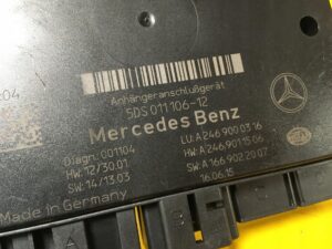 MODUŁ STEROWNIK HAKA HOLOWNICZEGO INFINITI Q30