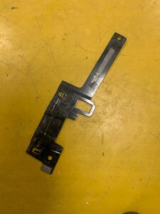 BLACHA MOCOWANIE OSŁONA WSPORNIK NISSAN E-NV200