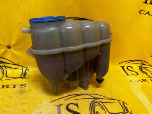 ZBIORNICZEK WYRÓWNAWCZY PŁYNU AUDI A4 B9