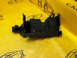 PODSTAWA ROZDZIELACZA PRĄDU SKRZYNKI BEZPIECZNIKÓW FORD FUSION LIFT USA