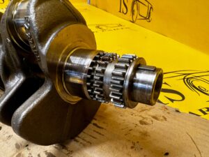 WAŁ KORBOWY SILNIKA DACIA DUSTER II 1.0 TCE LPG H4D F480 2718R GFGH DKKH