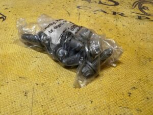 4 X ŚRUBA KOLUMNY KIEROWNICY BMW X5 E70 F15 X6 E71 F16 1 E81 3 E90 E91 NOWA