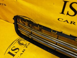 KRATKA DOLNA ŚRODKOWA ZDERZAKA PRZÓD FORD FUSION