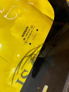 SZYBA PRZEDNIA PRZÓD NISSAN E-NV 200 BUS