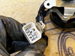 ZAMEK KLAPY BAGAŻNIKA LEXUS RX 450H III 3 AL10