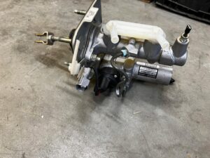 POMPA HAMULCOWA LEXUS RX 450H III 3 AL10